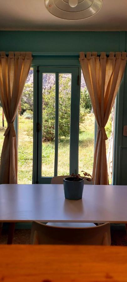 Loicas En El Chalten - Cabana Esterno foto